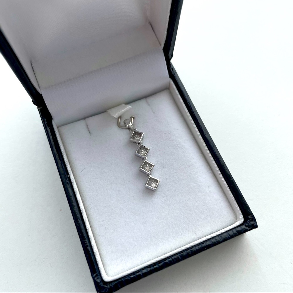 NIB Cubic Zirconia Dangling Necklace Charm
